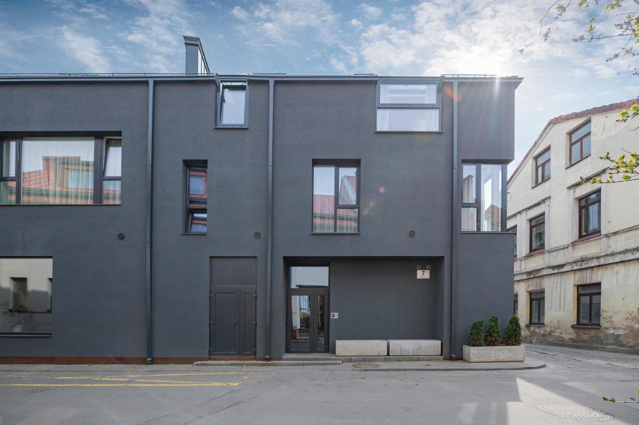 Loft 1 Bd Old Town Apartment By Hostlovers Каунас Экстерьер фото
